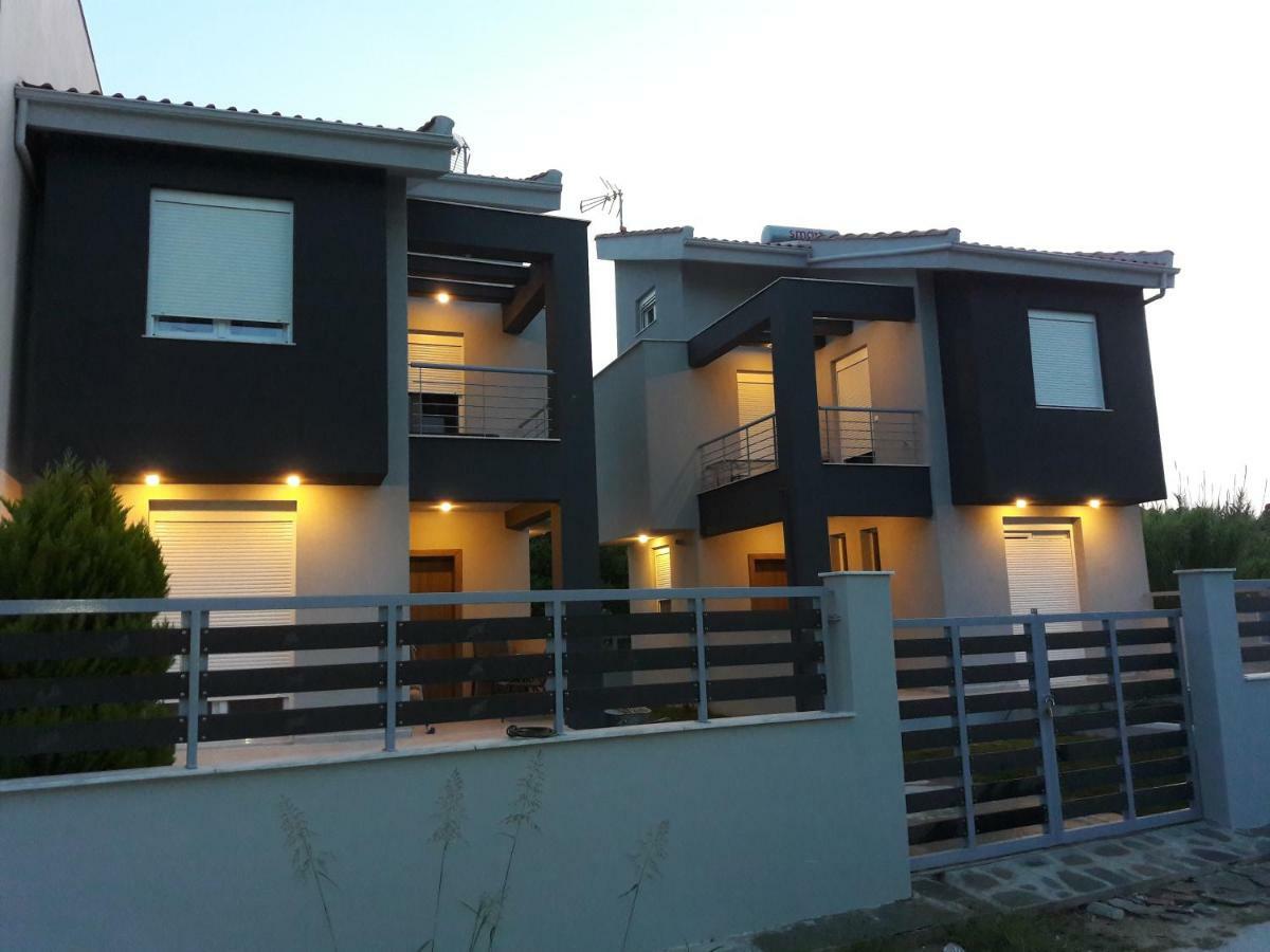 V Luxury Apartments Siviri Esterno foto