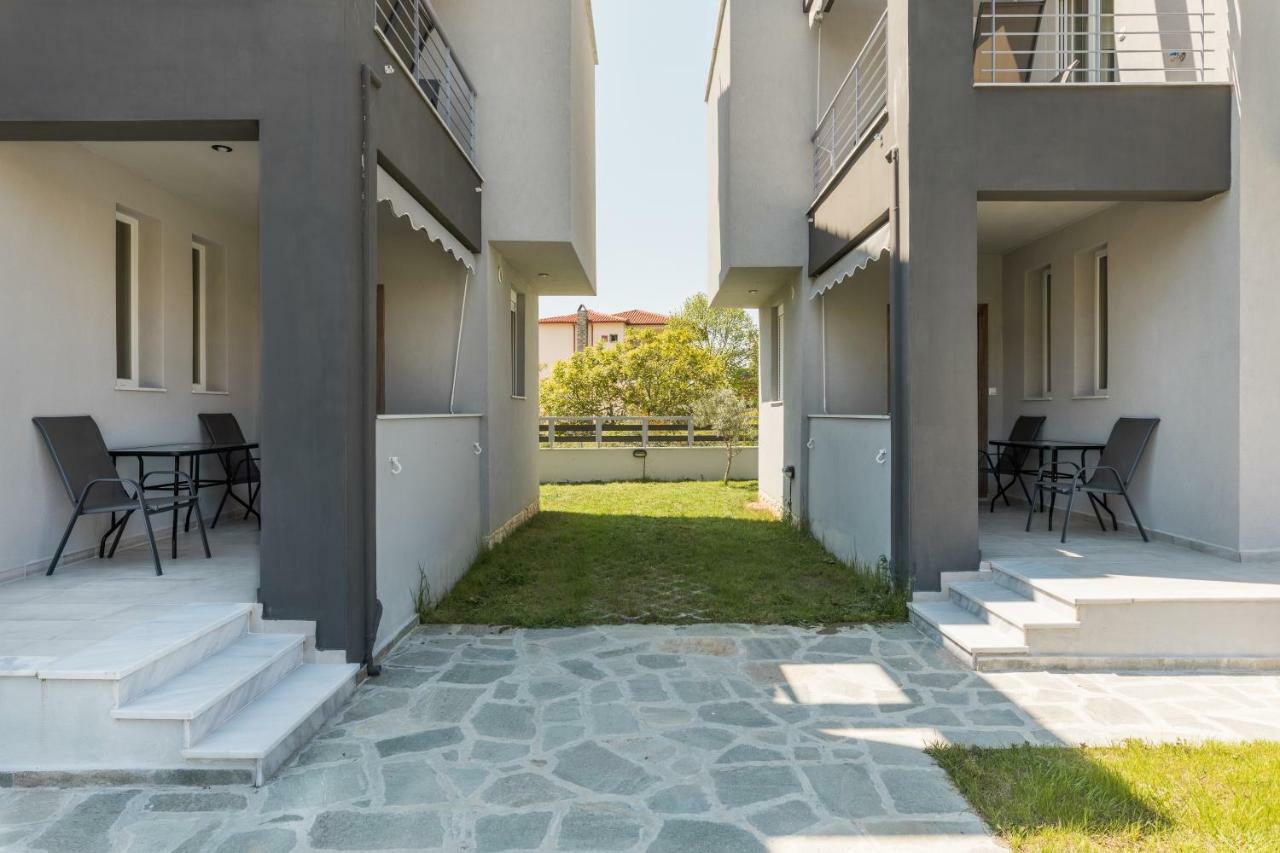 V Luxury Apartments Siviri Esterno foto